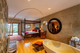 Lion Roars Singa Lodge13
